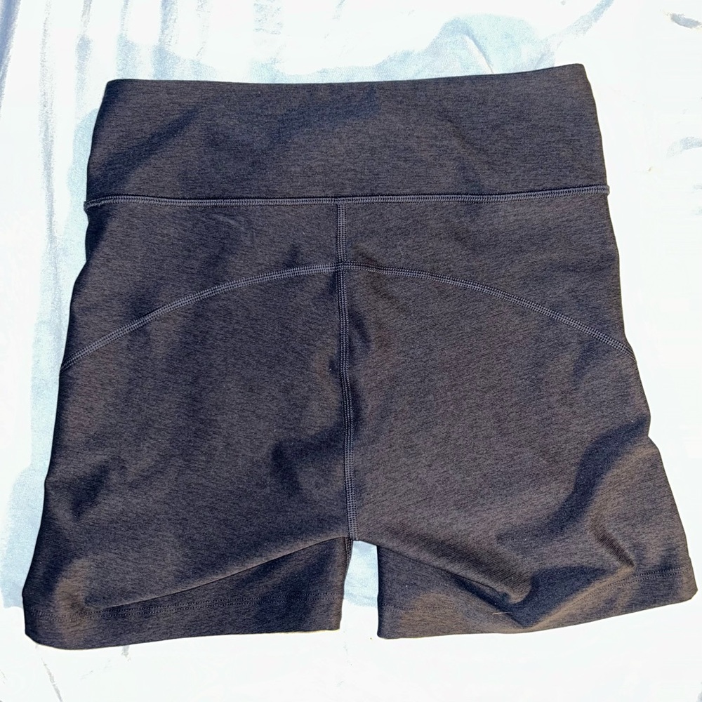 Outdoor Voices Charcoal Grey 4” Biker Shorts size Small